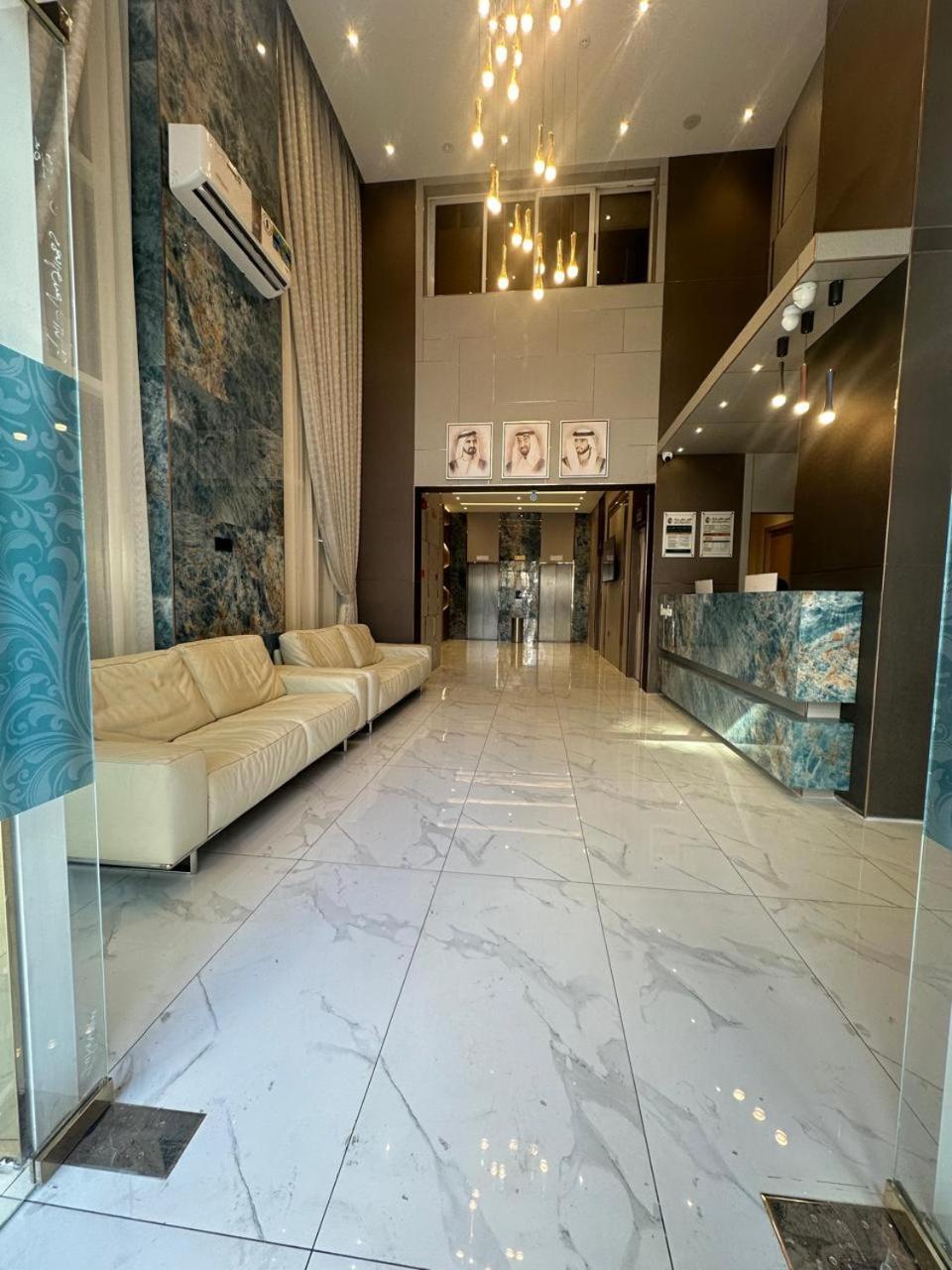 Sky Park Hotel Dubai Exteriör bild